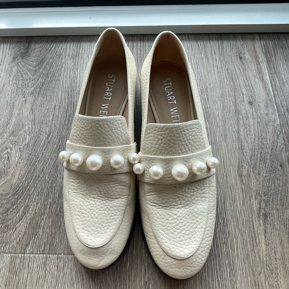 Stuart Weitzman Goldie Loafer | Color: Cream | Size: 6.5